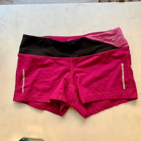 Nike Shorts size small - Picture 1 of 3
